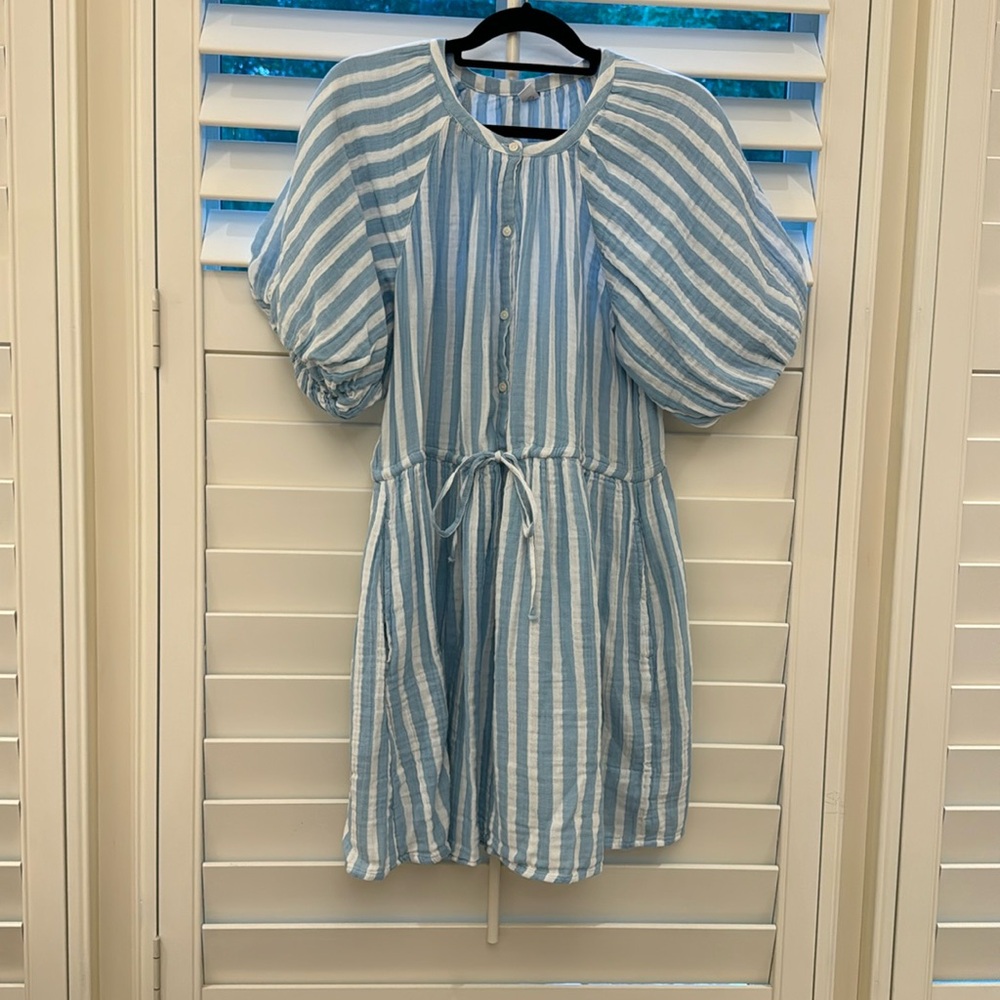 Light blue & white dress size:M